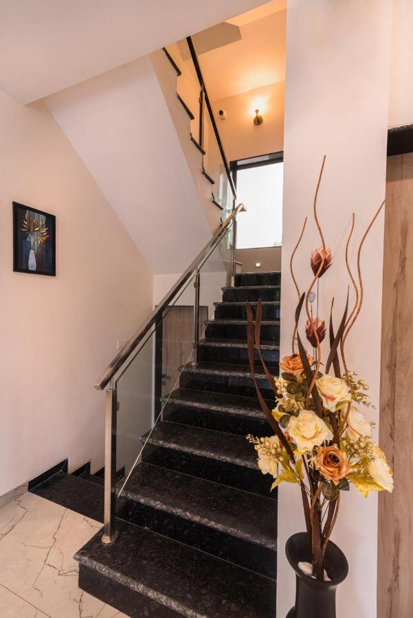 Saffronstays Aster, Plunge Pool Villa With Garden, Lonavala Exterior foto
